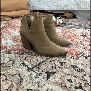 Steve Madden booties